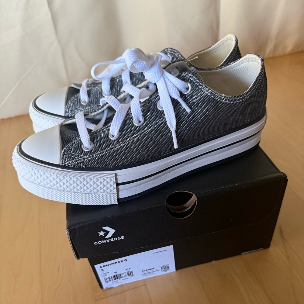 Converse Black and White SPARKLING Chuck Taylor Sneakers Classic Design